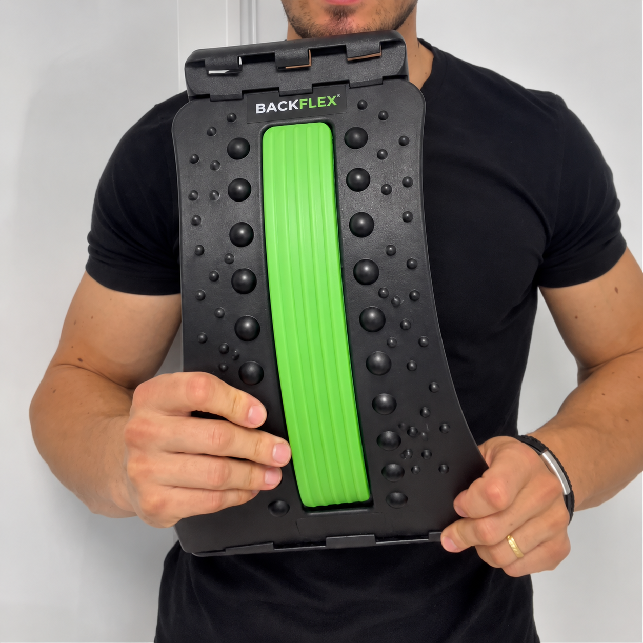 Dispozitiv pentru decompresia și eliminarea presiunii coloanei vertebrale - BackFlex